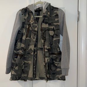 Camo Sweatshirt Utility Jacket